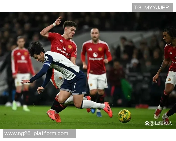 英超焦点战曼联与热刺激战成平点球大战引发全场热烈反响