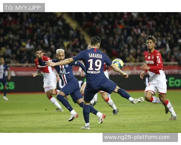 足总杯惊天冷门那不勒斯逆袭巴黎圣日耳曼6-2引发全场震动