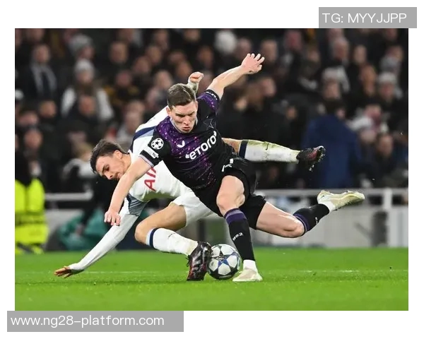 欧联杯精彩对决里昂狂胜热刺六球大战乌龙球引发全场沸腾