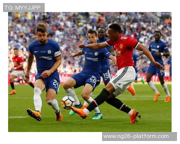 足总杯精彩对决那不勒斯与里昂激战成和逆转瞬间引发全场沸腾