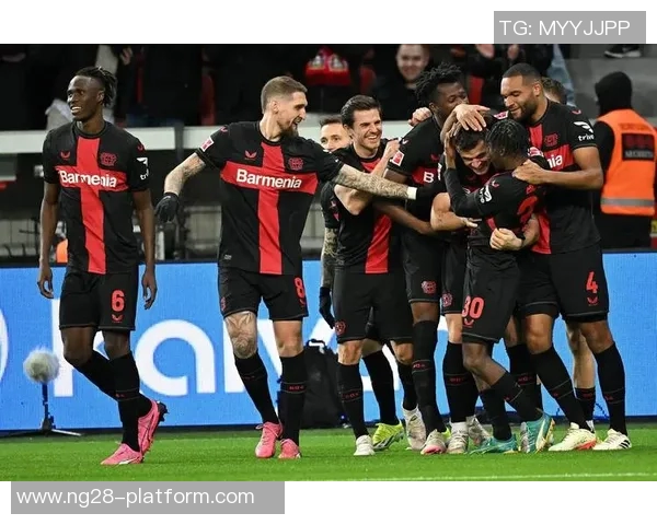 友谊赛精彩对决本菲卡与那不勒斯战成平局神扑瞬间引发全场热烈反响